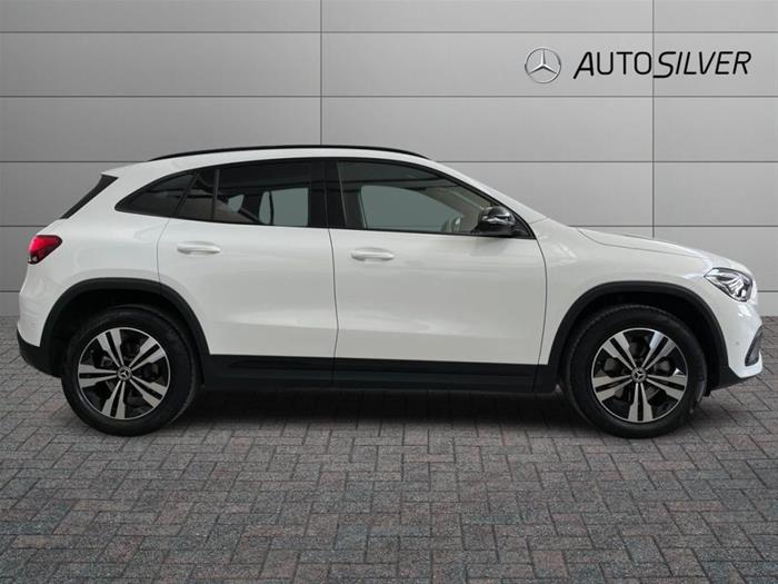 AutoSilver - MERCEDES-BENZ GLA 200 | ID 37537
