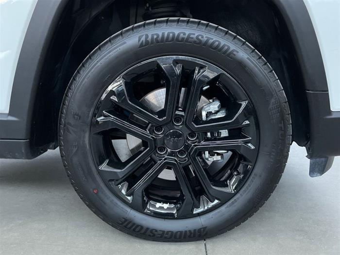 AutoSilver - JEEP Compass | ID 38501