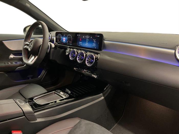 AutoSilver - MERCEDES-BENZ A 180 | ID 39013