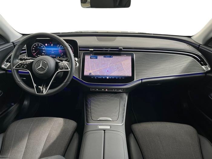 AutoSilver - MERCEDES-BENZ E 220 | ID 39101