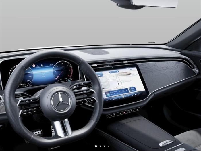 AutoSilver - MERCEDES-BENZ E 220 | ID 39242