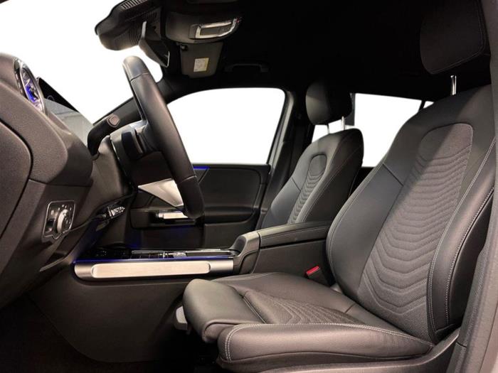 AutoSilver - MERCEDES-BENZ GLB 200 | ID 39920