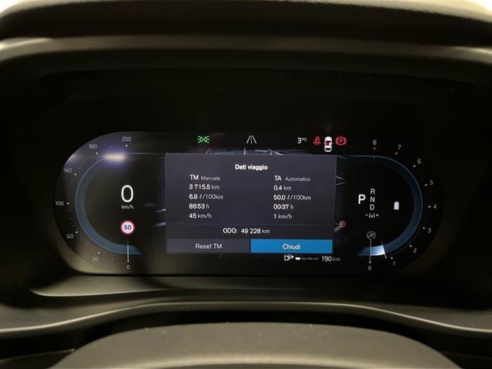 AutoSilver - VOLVO XC40 | ID 40015