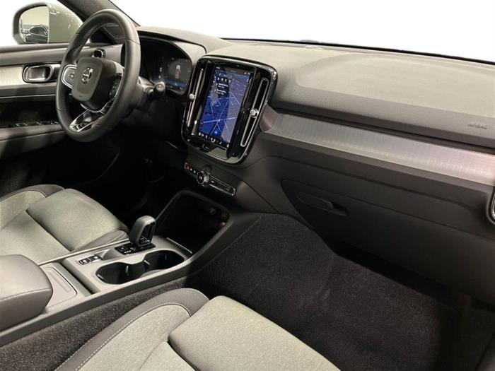 AutoSilver - VOLVO XC40 | ID 40015