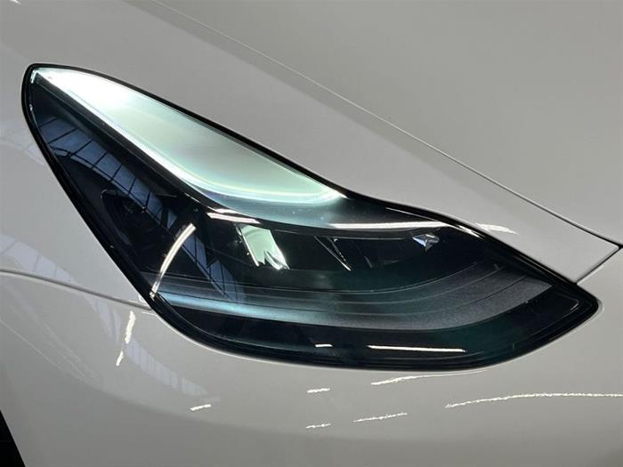 AutoSilver - TESLA Model 3 | ID 40538