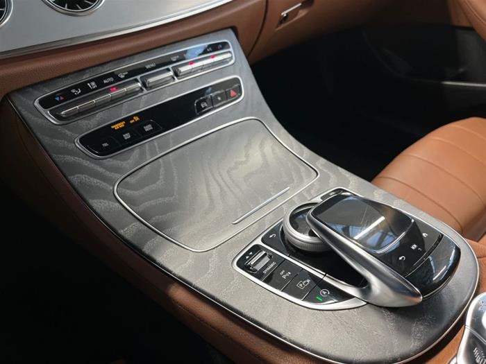 AutoSilver - MERCEDES-BENZ E 200 | ID 40465