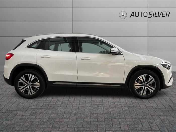 AutoSilver - MERCEDES-BENZ GLA 180 | ID 40685