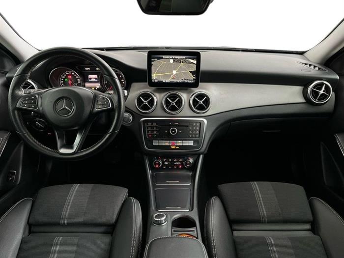 AutoSilver - MERCEDES-BENZ GLA 200 | ID 40775