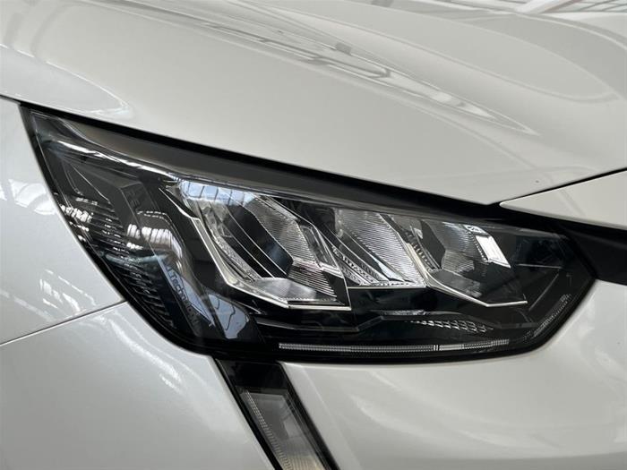 AutoSilver - PEUGEOT 208 | ID 42783