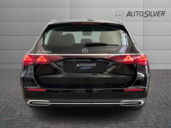 AutoSilver - MERCEDES-BENZ E 200 | ID 42805