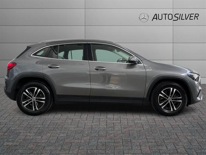 AutoSilver - MERCEDES-BENZ GLA 180 | ID 42938