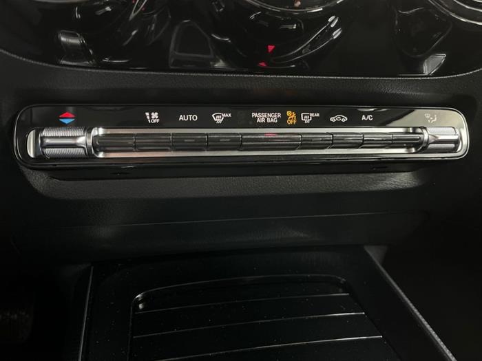 AutoSilver - MERCEDES-BENZ GLA 180 | ID 42938