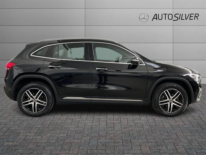 AutoSilver - MERCEDES-BENZ GLA 180 | ID 44551