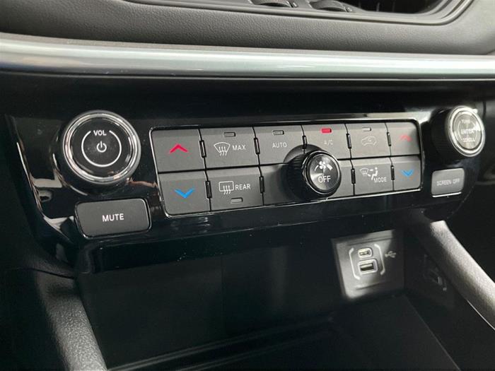 AutoSilver - JEEP Compass | ID 44725